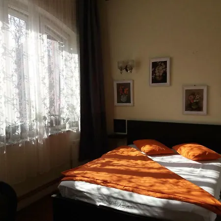 12 Cotroceni Guest house Bucharest