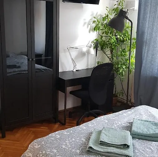 12 Cotroceni Бухарест