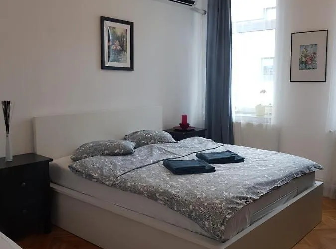 Guest house 12 Cotroceni Bucharest