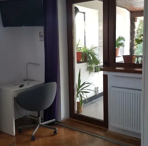 12 Cotroceni 4* Boekarest